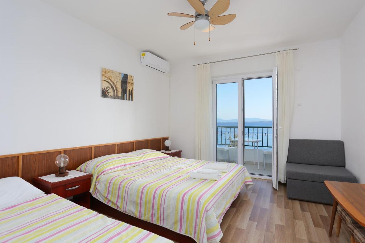 Apartments By The Sea Igrane, Makarska - 6653 Eksteriør billede