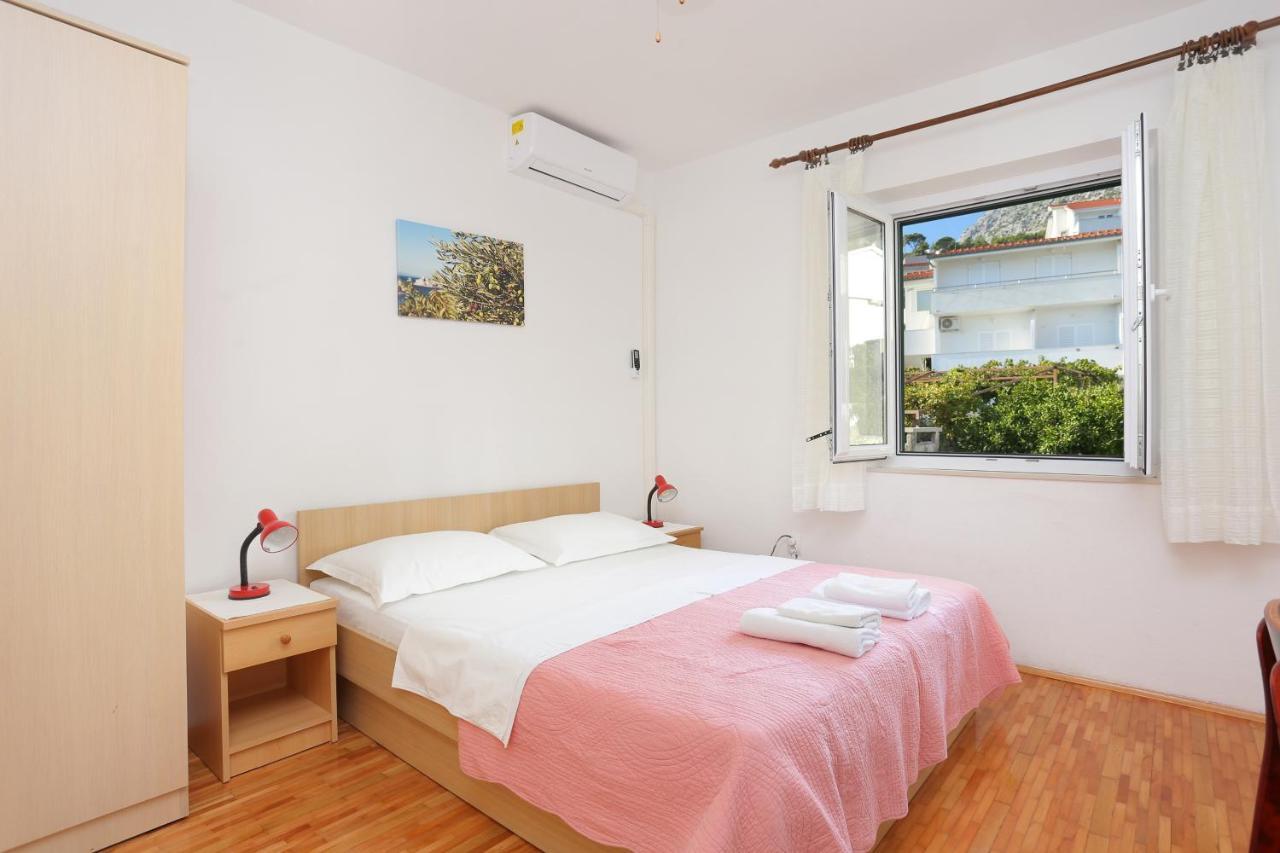 Apartments By The Sea Igrane, Makarska - 6653 Eksteriør billede