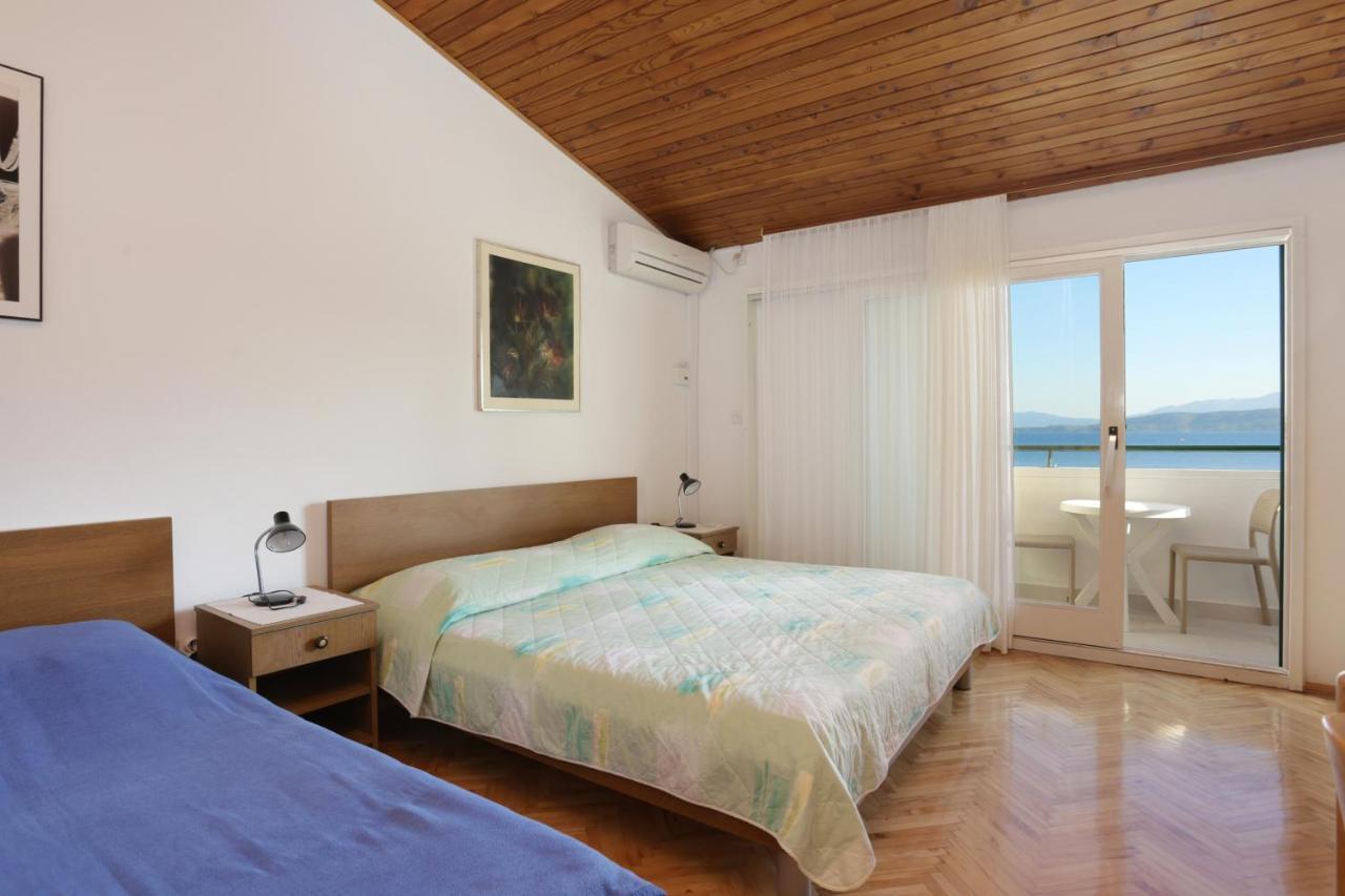 Apartments By The Sea Igrane, Makarska - 6653 Eksteriør billede