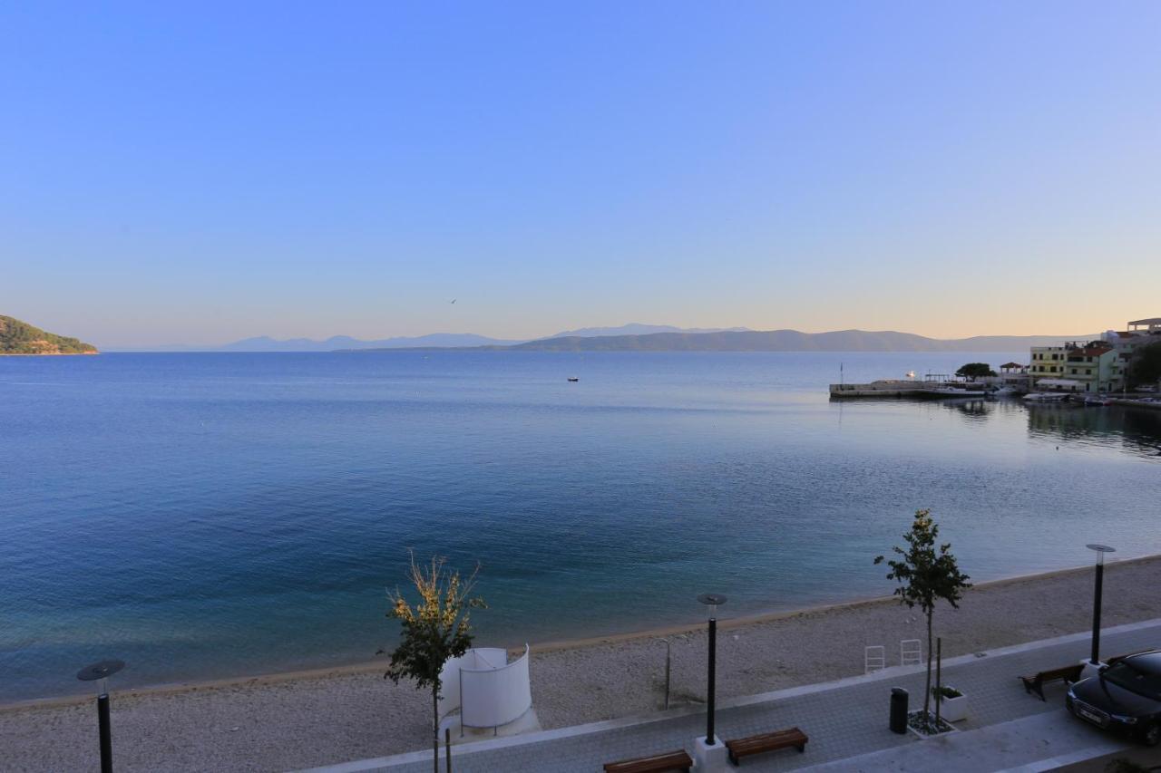 Apartments By The Sea Igrane, Makarska - 6653 Eksteriør billede